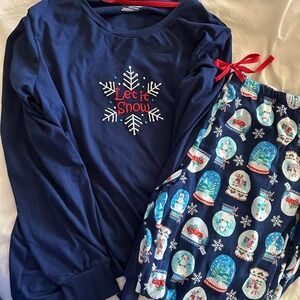 Women's Pajamas M - Blue Holiday Sleepwear Cozy Long Sleeve Snowflake Casual